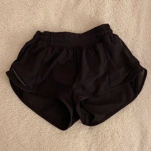 Hotty hot shorts in black good condition